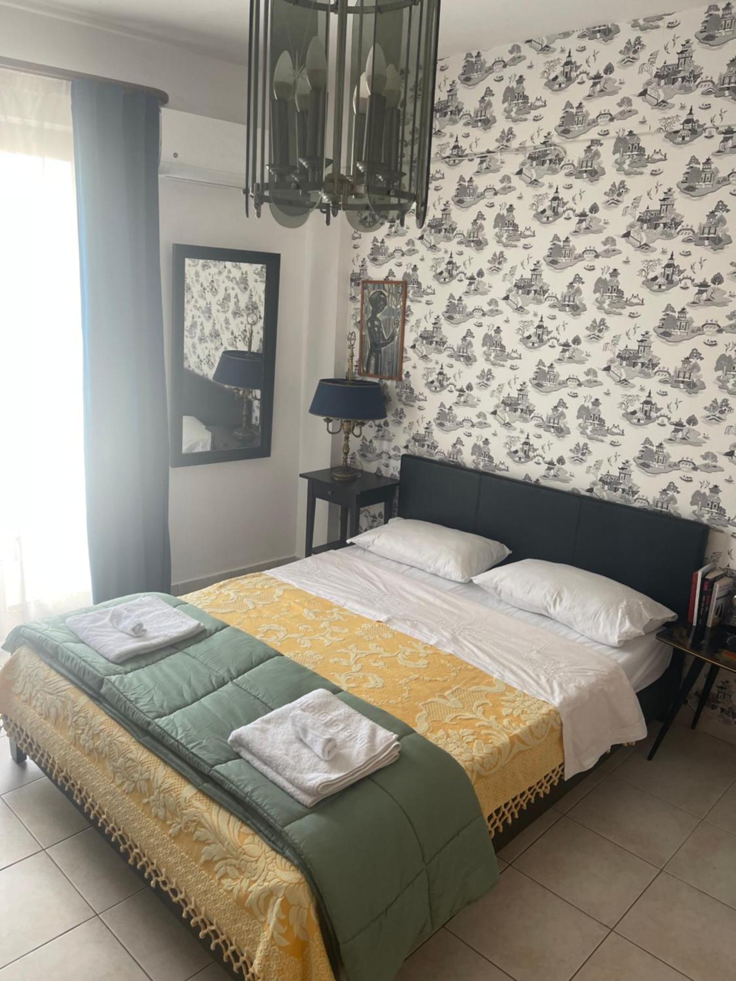 Retire Flat In The Heart Of City Iraklio Eksteriør billede