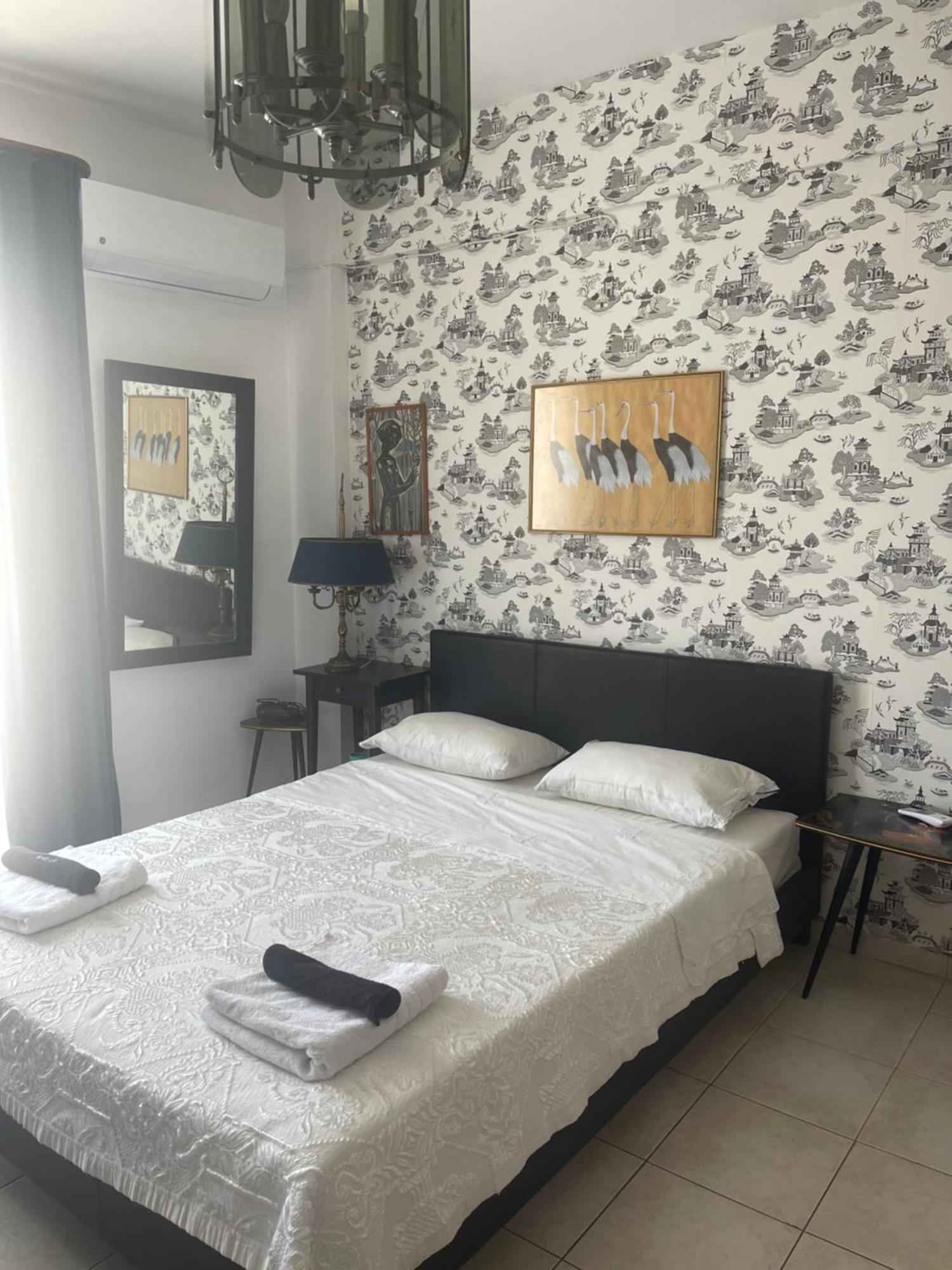Retire Flat In The Heart Of City Iraklio Eksteriør billede